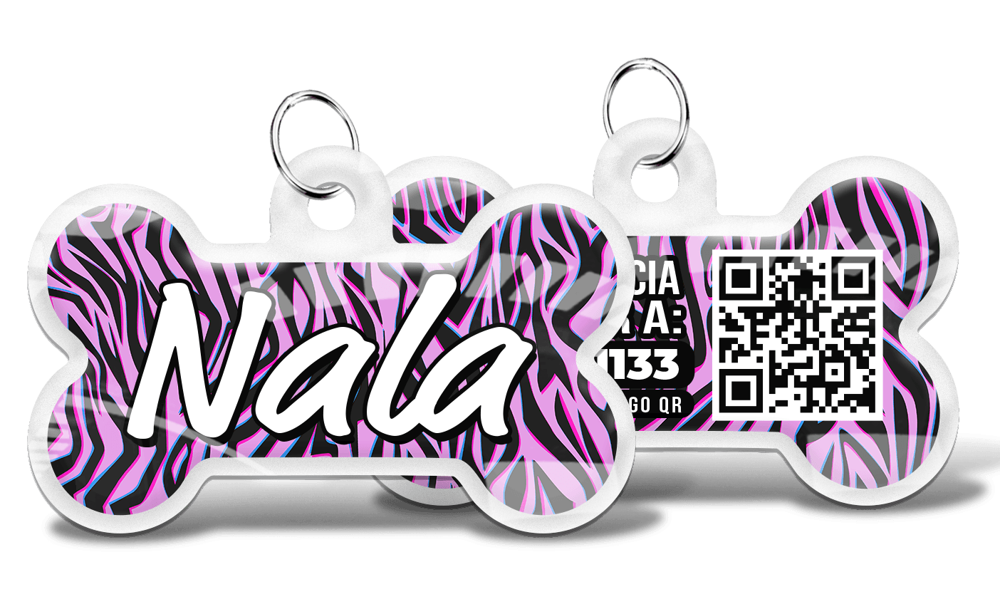 Plaquita de identificación por las dos caras: el nombre grabado y el código QR que abre el perfil